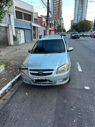 CHEVROLET CELTA 1.0 MPFI LIFE 8V FLEX 2P MANUAL CHEVROLET CELTA 1.0 MPFI LIFE 8V FLEX 2P MANUAL